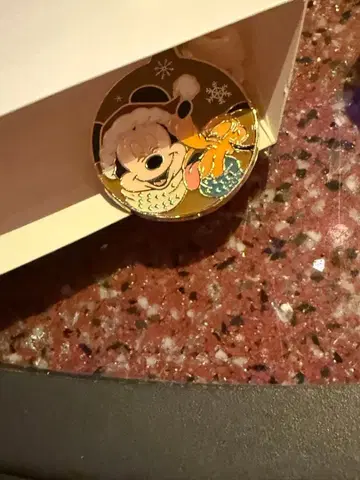 디즈니 크리스마스 참 시크릿