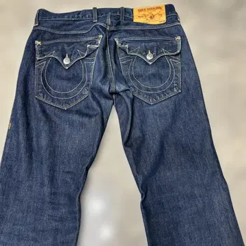 TRUE RELIGION 데님