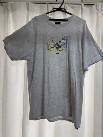 HUF 그레이 T셔츠 아트 프린트