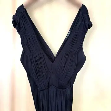 블랙 슬리브리스 원피스