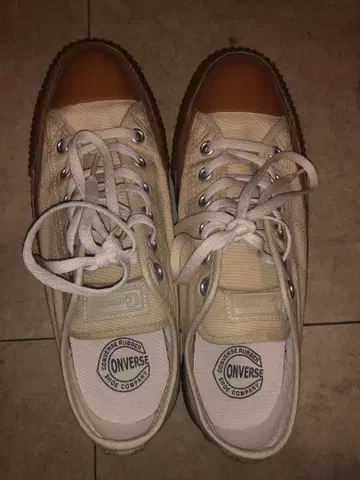 Converse 베이지 로우컷 스니커즈