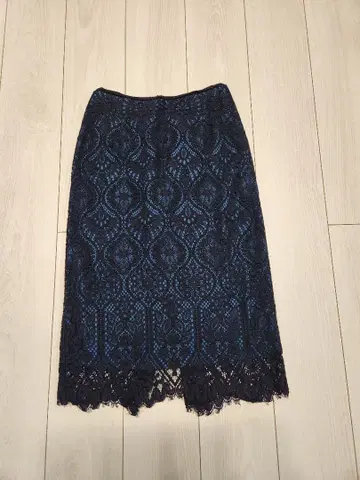 네이비 레이스 타이트 스커트