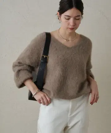 FUR 캐시미어 V 니트 모카