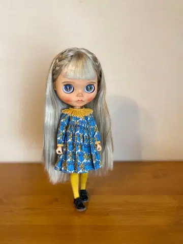 handmade 네오 브라이스 아웃핏 옷깃 프릴 원피스 & 양말 세트