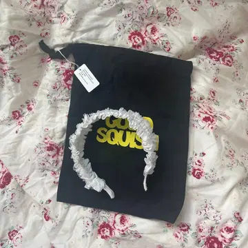 Good Squish 프릴 헤어밴드 화이트