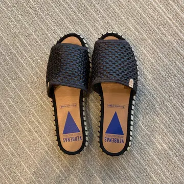 VERBENAS 블랙 뜨개질 슬라이드 샌들