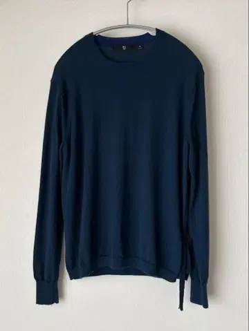 유니클로 J 파인 게이지 캐시미어 크루넥 스웨터 M 네이비