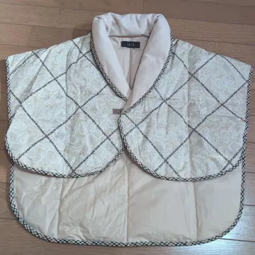 DAKS 페이즐리 무늬 숄카라 판초