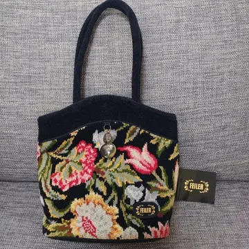 페이 소피아 핸드백 슈니르 직조 카네이션 꽃무늬 새상품급