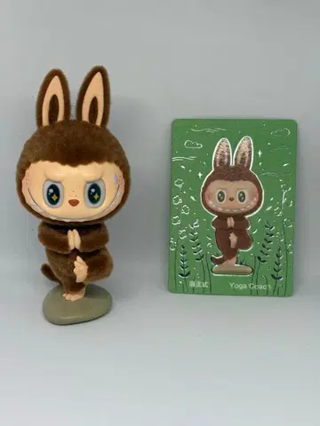 POPMART THE MONSTERS 요가 러브러브 시크릿