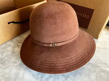 헬렌 카민스키 브라운 펠트 햇 골드 컬러 로고