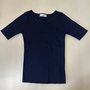 JENNE 네이비 반팔 니트 S 사이즈