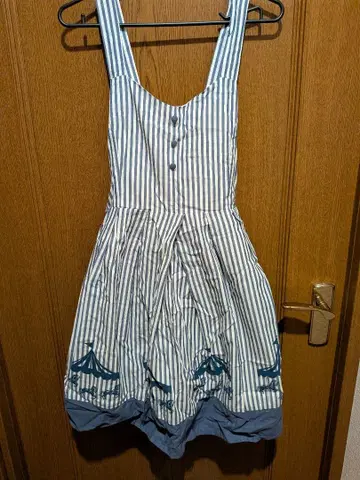 회전목마 스트라이프 패턴 오버롤 스커트 원피스