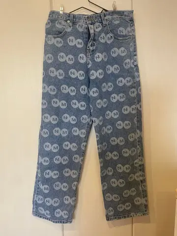 NOMANUAL / N과 M 로고 디자인 데님 팬츠