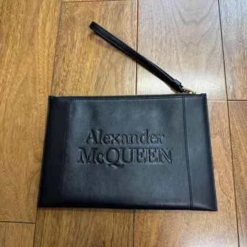 Alexander McQueen 클러치백 블랙
