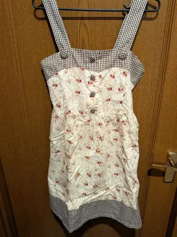 꽃무늬 체크 슬리브리스 원피스