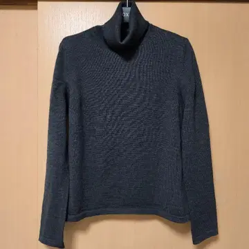 레리안 [ 새상품급 ] 차콜 그레이 터틀넥 스웨터