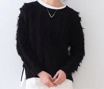 택 포함 새상품 인디비 프린지 니트 스웨터 블랙 긴팔