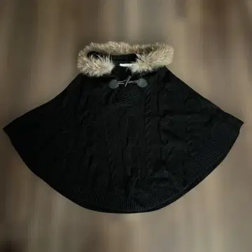 anyFAM 블랙 니트 판초 후드 부착