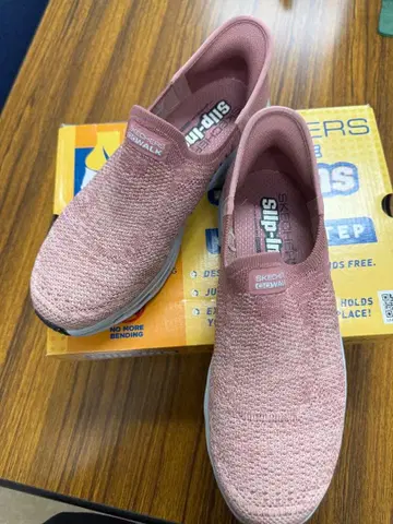 SKECHERS 슬립인즈 고워크 글라이드 스텝 2.0 비너스