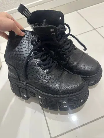 newrock 부츠 EU39 실질 ~26cm