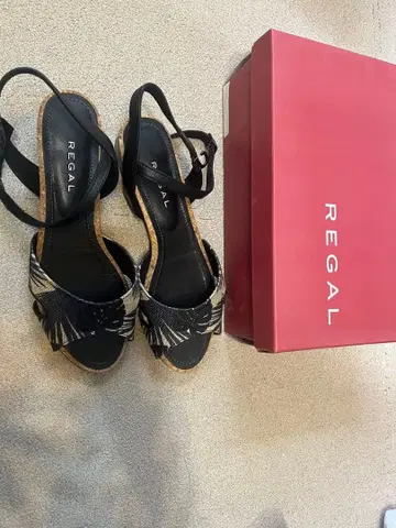 REGAL 샌들 새상품급