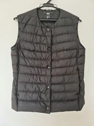 UNIQLO 블랙 다운 베스트