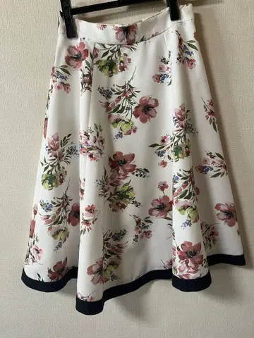 Rirandture 플라워 프린트 플레어 스커트 사이즈 0