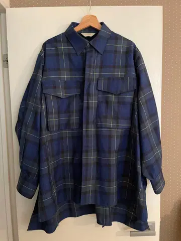 지에다 파라슈트 셔츠