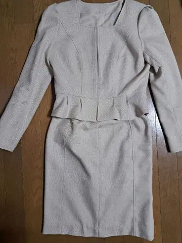 마스와카 츠바사 콜라보 베이지 수트 포멀 입학식