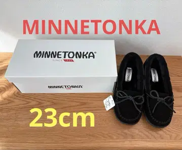 미네통카 모카신 블랙