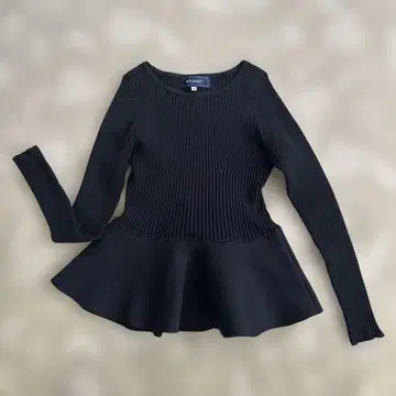 엠즈 그레이시 백리본이 귀여운 긴팔 스웨터