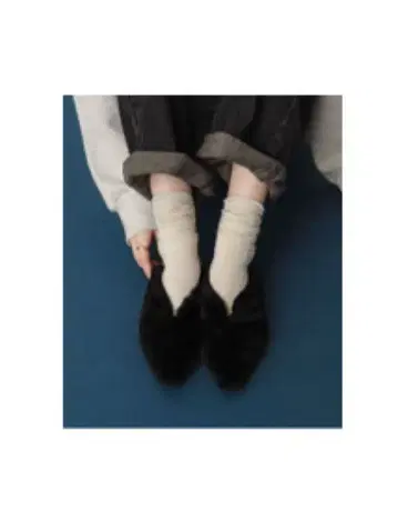 SENSE OF PLACE 포인티드 퍼 뮬