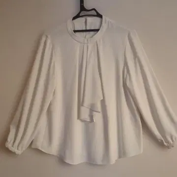 가을 나들이에 쉬폰 블라우스 화이트 블라우스 보타이 블라우스