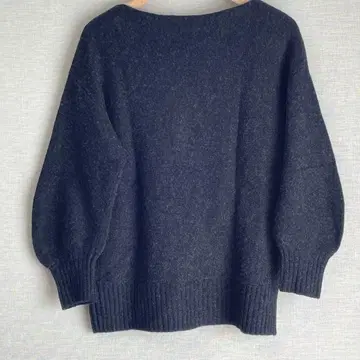 IENA 이에나 긴팔 니트 보트넥 다크 그레이 포앙 소매