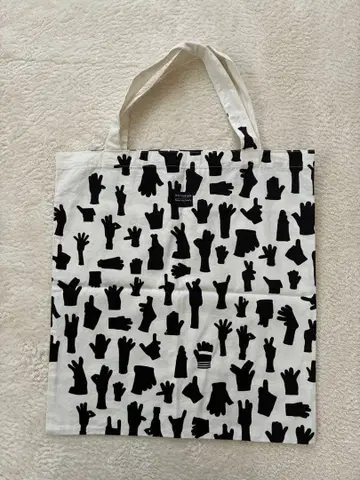 [ 아누 투오미넨/나오미 이토 손 모양 토트백 ] 새상품급