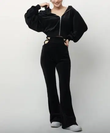 SPIRALGIRL 컴팩트 벨로아 후드티 셋업