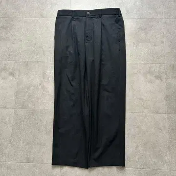 유니클로 턱 와이드 이지 팬츠 차콜 그레이 M 사이즈 슬랙스