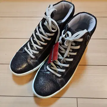 아킬레스 솔보 하이컷 스니커즈 짙은 갈색(라메 믹스)