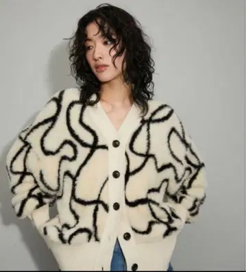 ADAM ET ROPE' 페더얀 니트 가디건