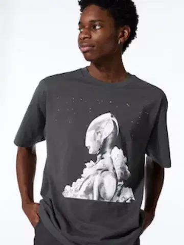 요네즈 켄시 UNIQLO 콜라보 T셔츠/신 울트라맨