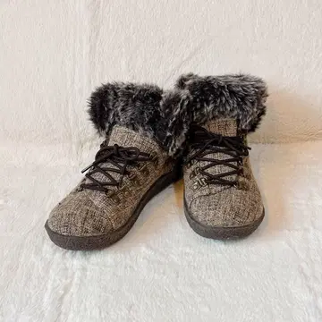 [컨디션 최상] OUTDOORS 아웃도어 등산화 부츠 속기모 따뜻한