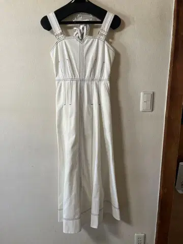 화이트 슬리브리스 원피스 F 사이즈