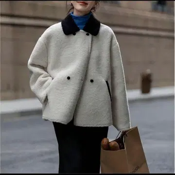 [ 새상품급 ] blanks 바이컬러 보아 더블 자켓