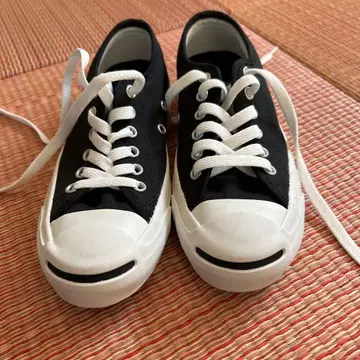 잭 퍼셀 블랙 스니커즈