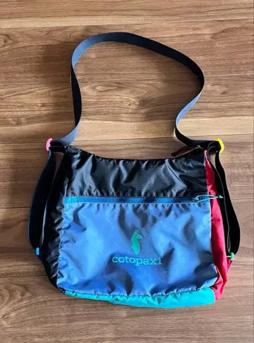 코토팍시 숄더백