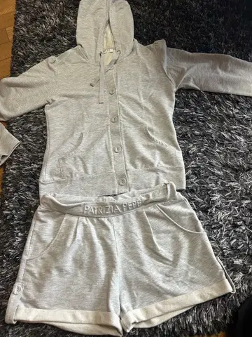 PATRYZIA PEPE 파트리치아 페페 그레이 맨투맨 셋업