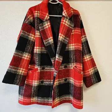 체크 무늬 더블 브레스트 코트