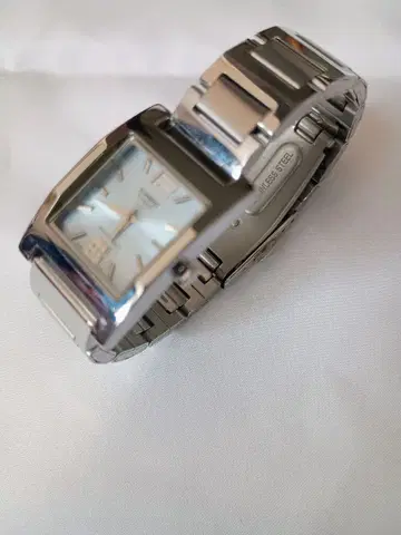 CASIO 여성용 손목시계 쿼츠 아이스 블루 다이얼