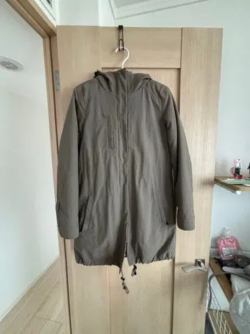 콘토와도 코토니에의 아우터입니다.